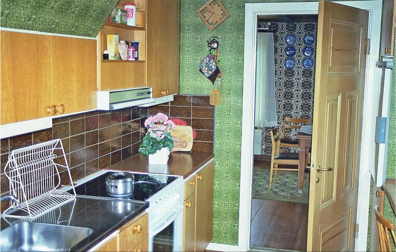 3 Bedroom Beautiful Home In Kristdala Malghult Buitenkant foto